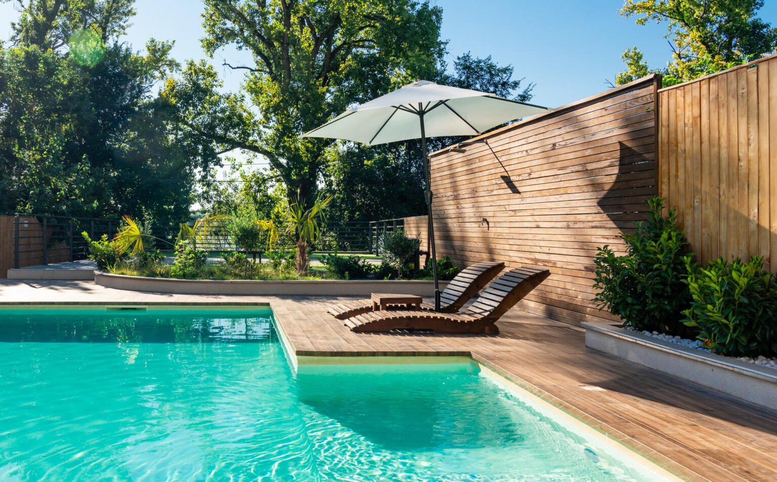 GKF-Pool im Garten